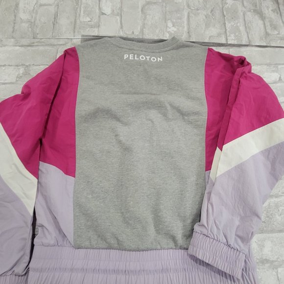 Peloton Chic Fabric Mix Pullover Size XS Womens Workout Top Long Sleeve, BNWT - Picture 4 of 8